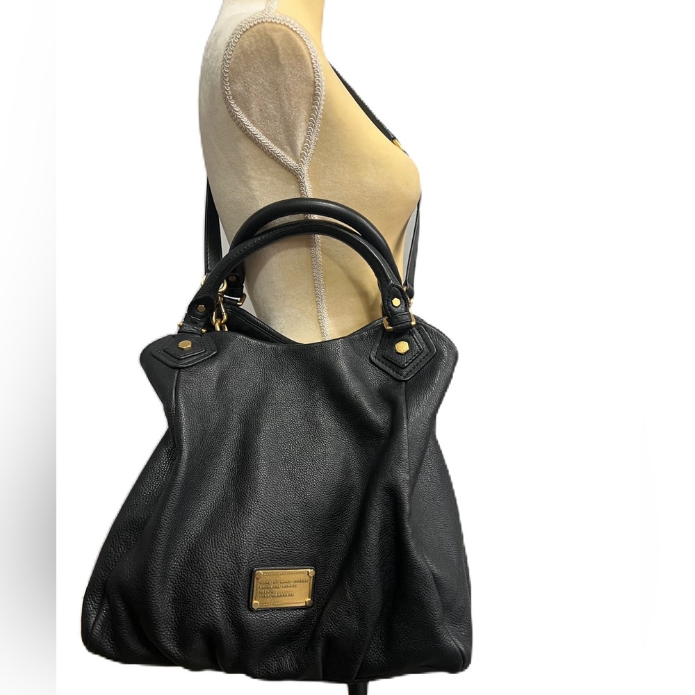 ★ Like new Marc Jacobs Large Black Pebble Leather Shoulder Bag Long strap Inc